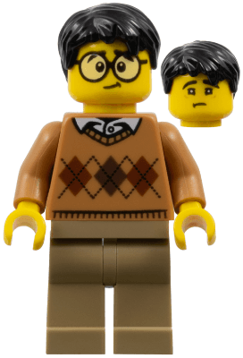 LEGO Medium Nougat Argyle Sweater Black Hair (cty0902) Town / City Minifigure