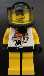 Race - Driver, Yellow Tiger, Underwater Helmet