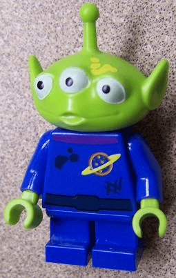 Alien - Yellow Splotch on Face