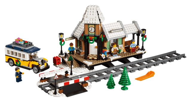 LEGO Winter Village Station (10259-1) set, 2017