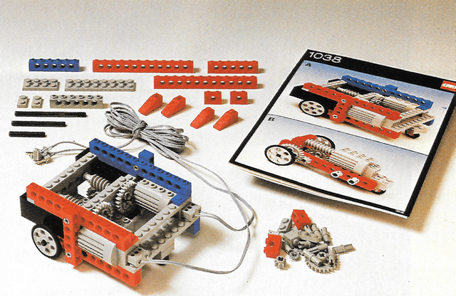 LEGO Universal Buggy (1038-1) set, 1985