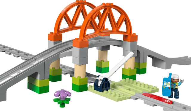 LEGO Train Bridge and Tracks Expansion Set (10426-1) set, 2025
