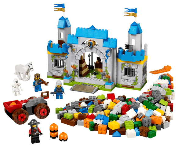 LEGO Knights' Castle (10676-1) set, 2014