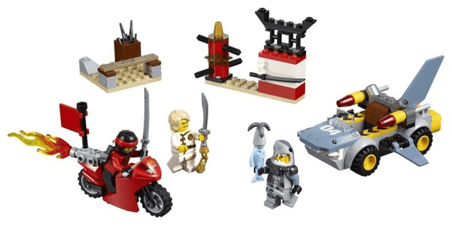 LEGO Shark Attack (10739-1) set, 2017