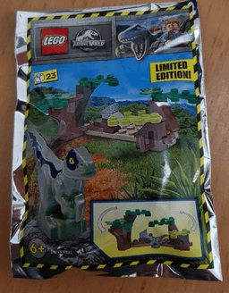 LEGO Raptor in Hiding foil pack (122217-1) set