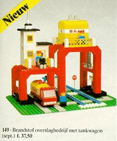 LEGO Fuel Refinery (149-1) set