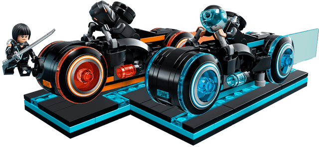 LEGO TRON: Legacy Lightcycle (21314-1) set, 2018