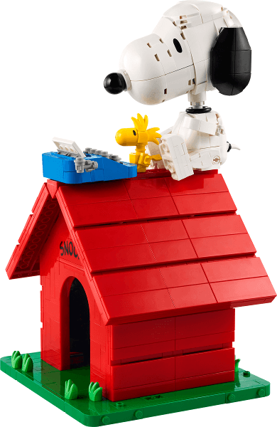LEGO Peanuts: Snoopy's Doghouse (21368-1) set, 2026