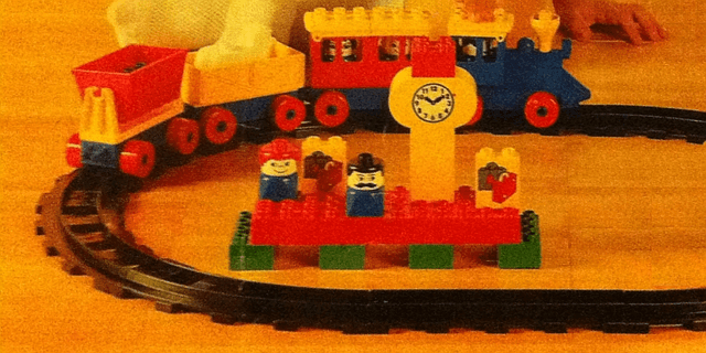 LEGO {Train Set with Station} (2653-1) set, 1990