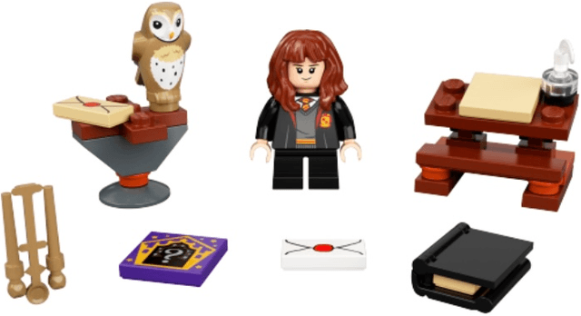 LEGO Hermione's Study Desk polybag (30392-1) set, 2021