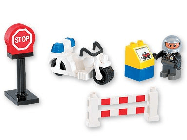 LEGO Police Action (3607-1) set, 2002