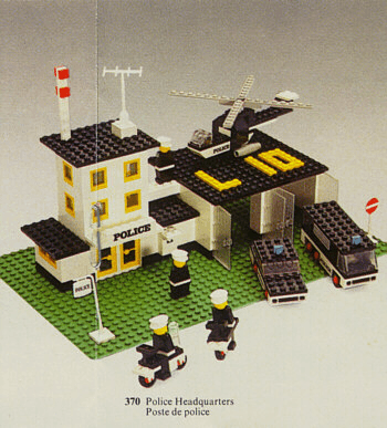 LEGO Police Headquarters (370-1) set, 1976
