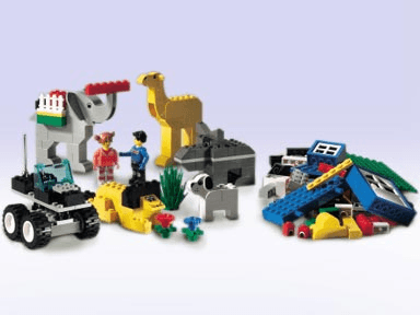 LEGO Animal Adventures (4116-1) set, 2001