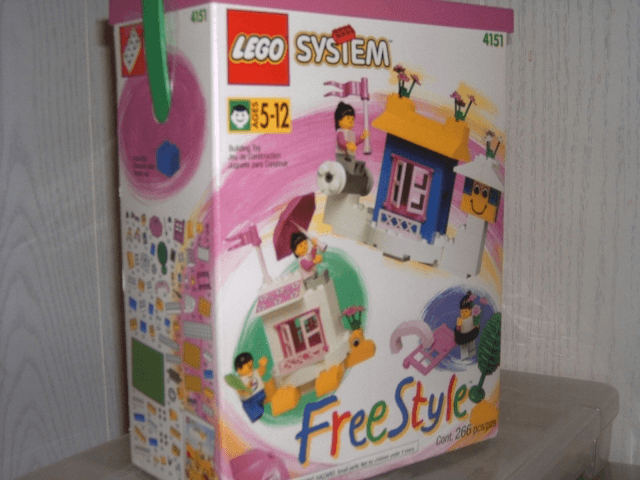 LEGO Girl's FreeStyle Set (4151-1) set, 1995