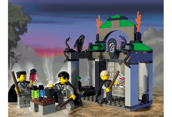 LEGO Slytherin (4735-1) set, 2002