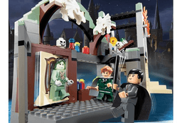 LEGO Professor Lupin's Classroom (4752-1) set