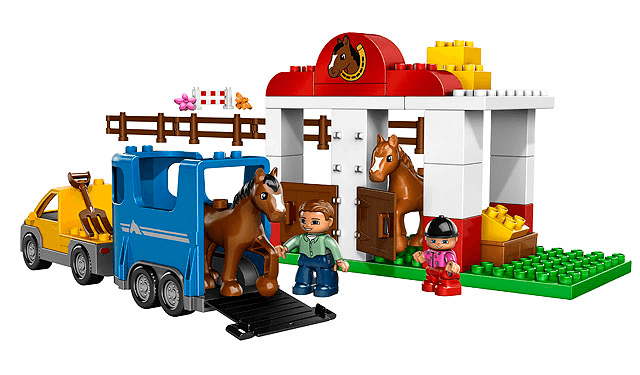 LEGO Horse Stables (5648-1) set, 2010