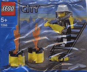 LEGO Fireman polybag (7266-1) set, 2005