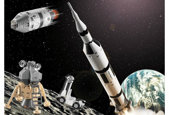 LEGO Saturn V Moon Mission (7468-1) set, 2003