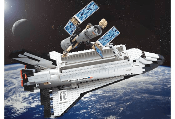 LEGO Space Shuttle Discovery (7470-1) set, 2003