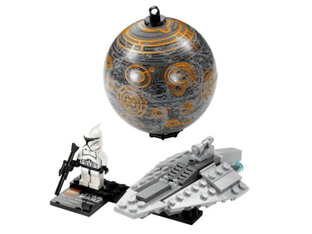 LEGO Republic Assault Ship & Planet Coruscant (75007-1) set, 2013