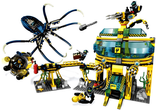 LEGO Aquabase Invasion (7775-1) set, 2007