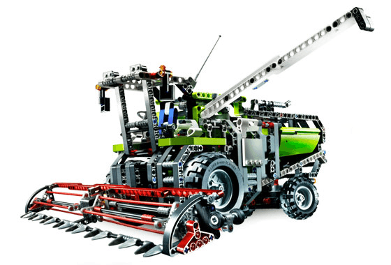LEGO Combine Harvester (8274-1) set, 2007