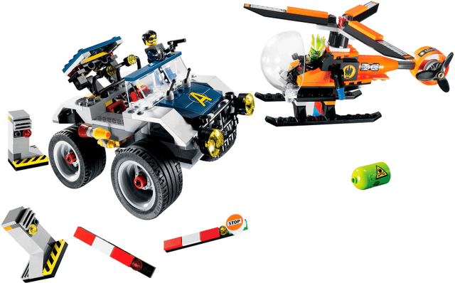 LEGO 4-Wheeling Pursuit (8969-1) set, 2009