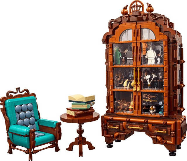 LEGO Antique Collection (910061-1) set, 2026