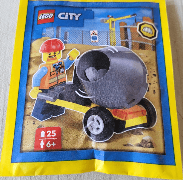 LEGO Builder with Cement Mixer paper bag (952403-1) set, 2024