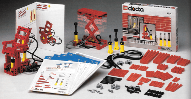LEGO Dacta Pneumatic Set (Early Version) (9604-2) set, 1992