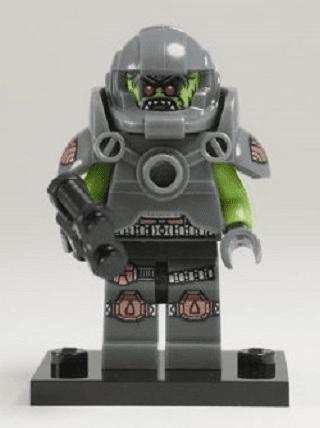 LEGO Alien Avenger, Series 9 (Complete Set with Stand and Accessories) (col09-11) set, 2013