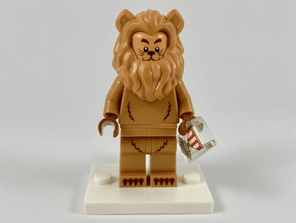 LEGO Cowardly Lion, The LEGO Movie 2 (Complete Set with Stand and Accessories) (coltlm2-17) set, 2019
